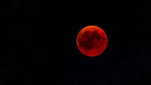 September 7-8, 2025: Get Ready for the Year's Last Total Lunar Eclipse, a Breathtaking 82-Minute Blood Moon Visible Across Asia, Europe, and Africa